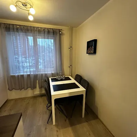 Tallinn'S Prime Spot: Pae 49 - Near Airport, Concerts & Shops 外观 照片