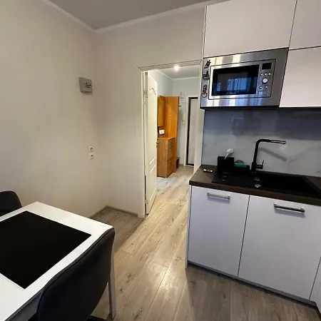 Tallinn'S Prime Spot: Pae 49 - Near Airport, Concerts & Shops 外观 照片
