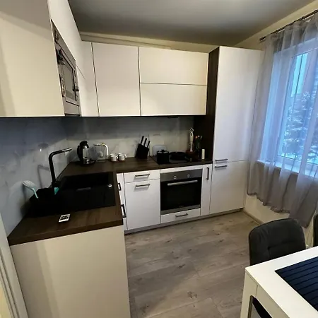 Tallinn'S Prime Spot: Pae 49 - Near Airport, Concerts & Shops 外观 照片
