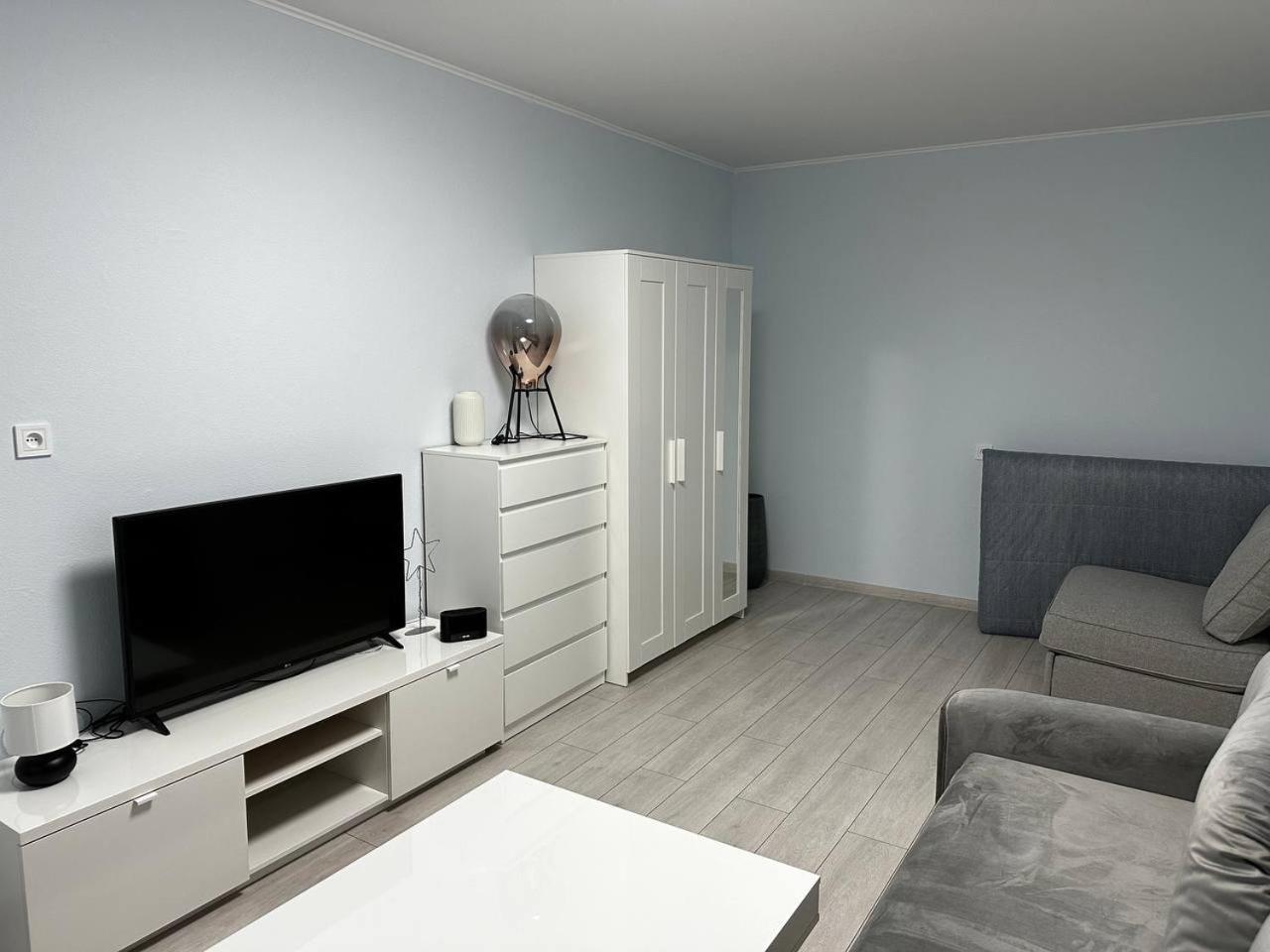 公寓 Tallinn's Prime Spot: Pae 49 - Near Airport, Concerts & Shops *