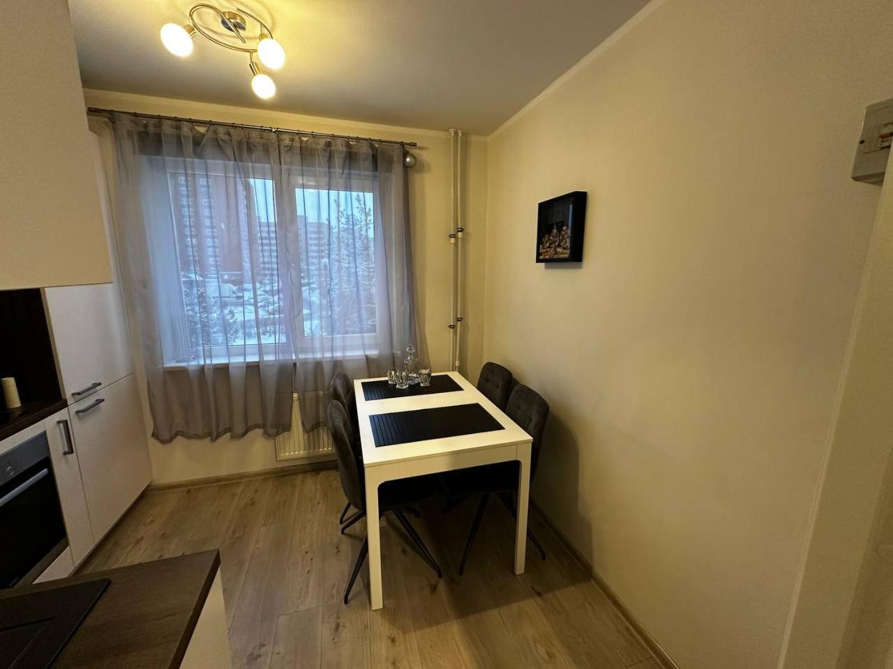 Tallinn's Prime Spot: Pae 49 - Near Airport, Concerts & Shops *