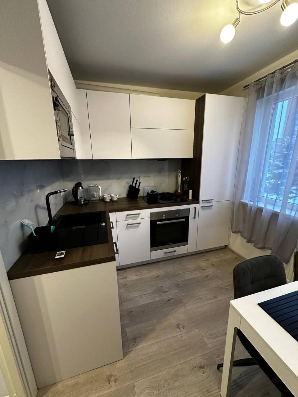 公寓 Tallinn's Prime Spot: Pae 49 - Near Airport, Concerts & Shops